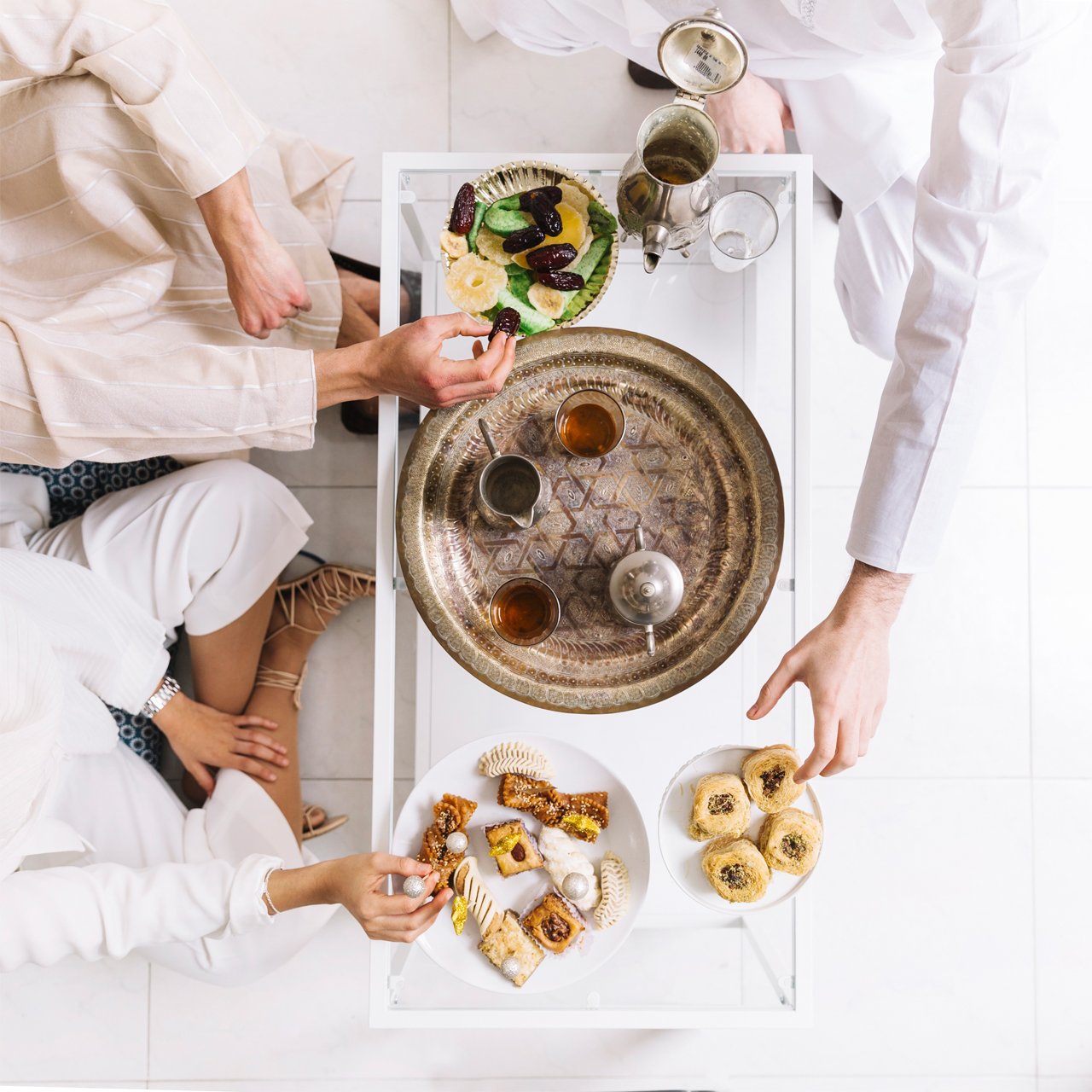 Family time for the morning snacks